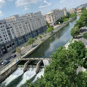 Old Town River View 123 Apartment Bucharest